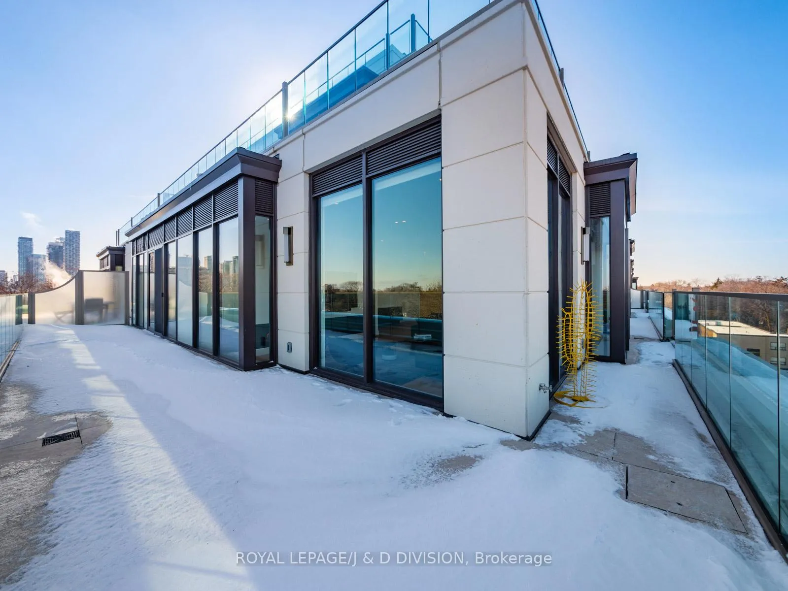 Photo 26 of Unit 707, 1 Strathgowan Avenue, Toronto, Lawrence Park South — HOMEH
