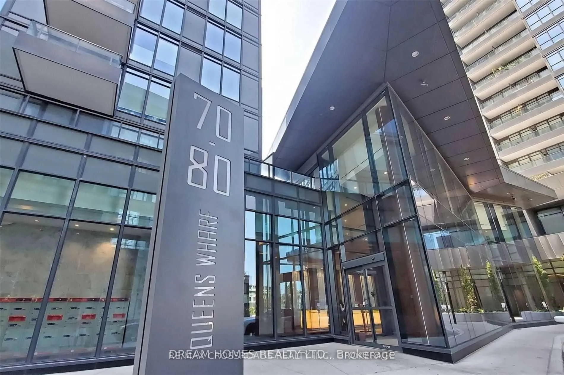 Photo 2 of Unit 2102, 80 Queens Wharf Road, Toronto, Waterfront Communities — HOMEH
