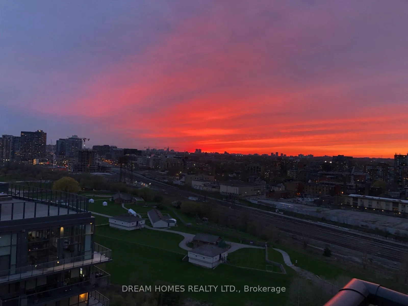 Photo 15 of Unit 2102, 80 Queens Wharf Road, Toronto, Waterfront Communities — HOMEH
