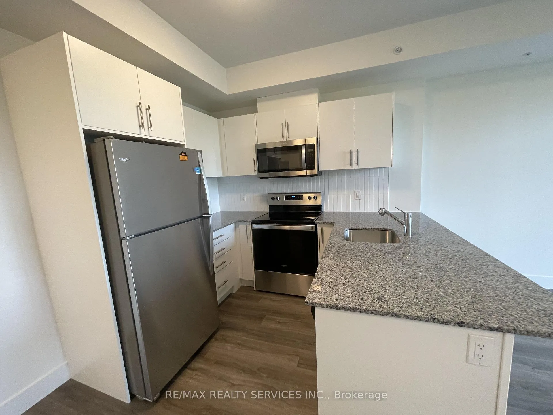 Photo 4 of Unit 408, 103 Roger Street, Waterloo, Uptown Waterloo — HOMEH