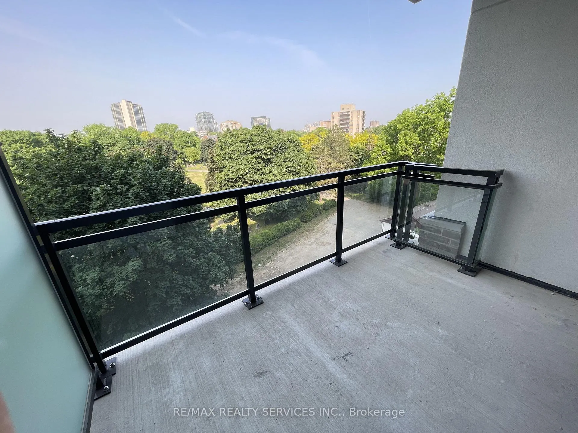 Photo 11 of Unit 408, 103 Roger Street, Waterloo, Uptown Waterloo — HOMEH