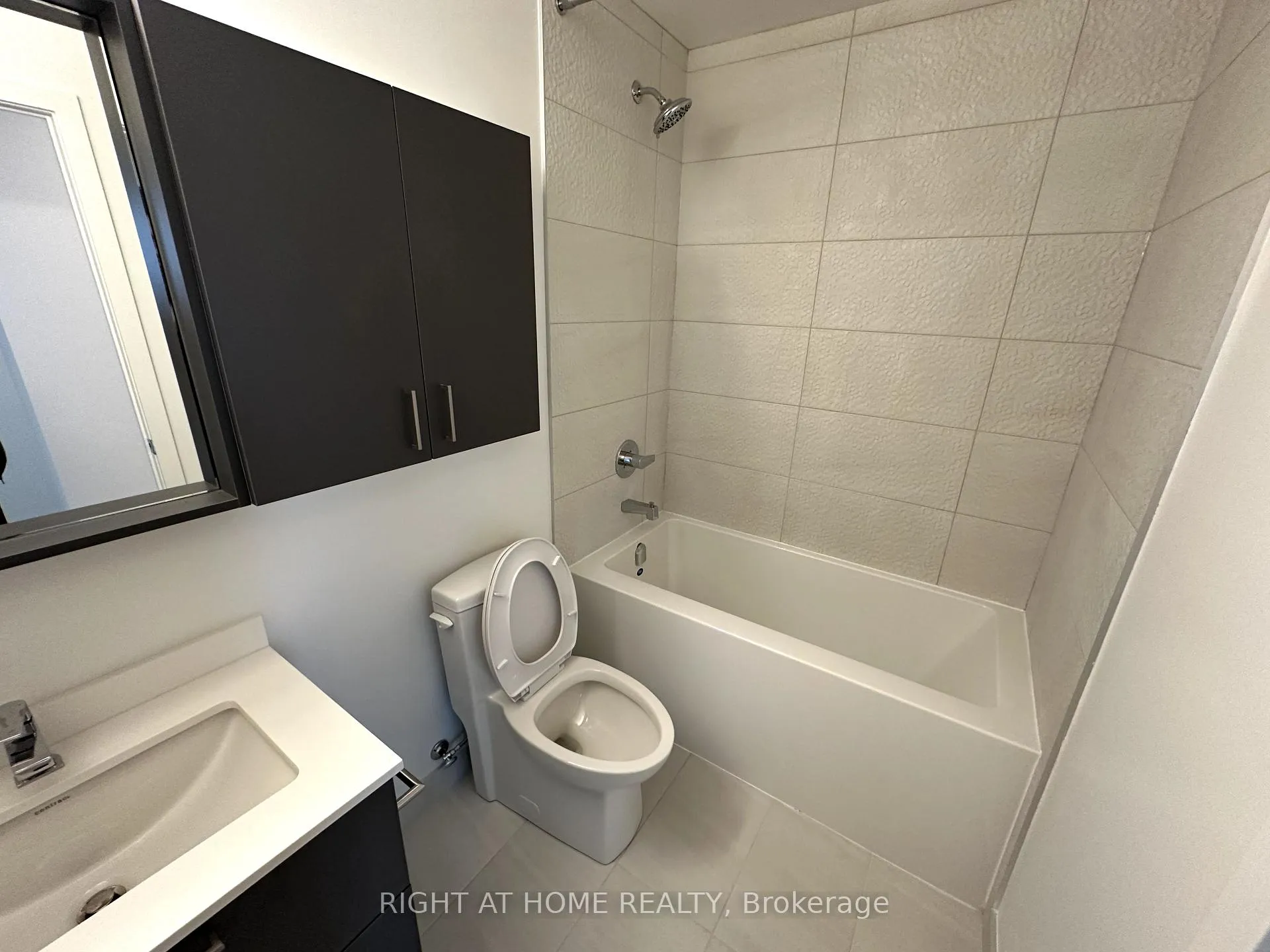 Photo 11 of Unit 3506, 30 Upper Mall Way, Vaughan, Brownridge — HOMEH