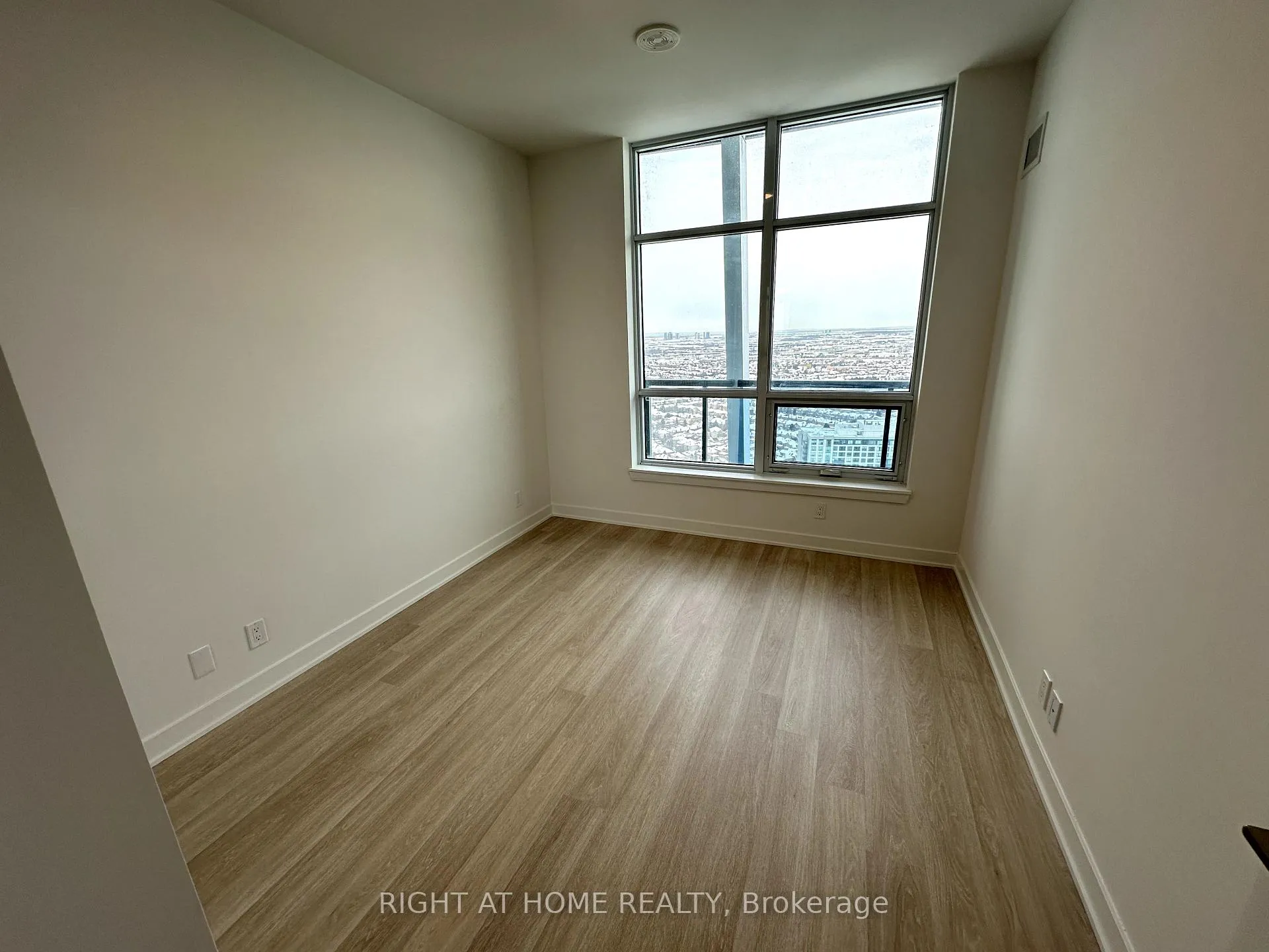 Photo 14 of Unit 3506, 30 Upper Mall Way, Vaughan, Brownridge — HOMEH