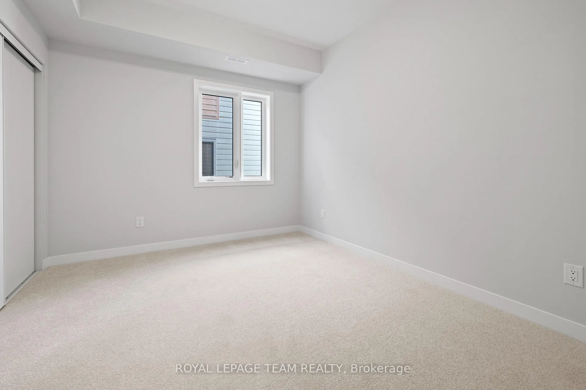 Photo 9 of 808 Parnian Private, Ottawa, Barrhaven - Half Moon Bay — HOMEH