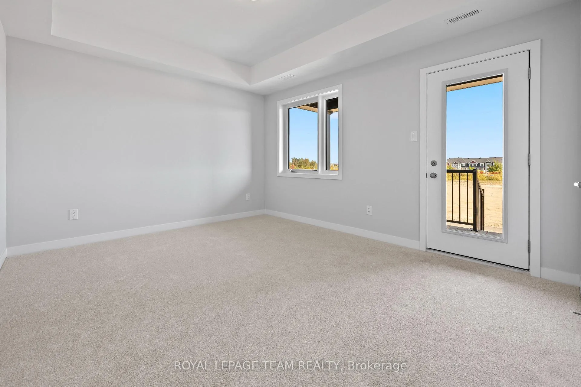 Photo 11 of 808 Parnian Private, Ottawa, Barrhaven - Half Moon Bay — HOMEH