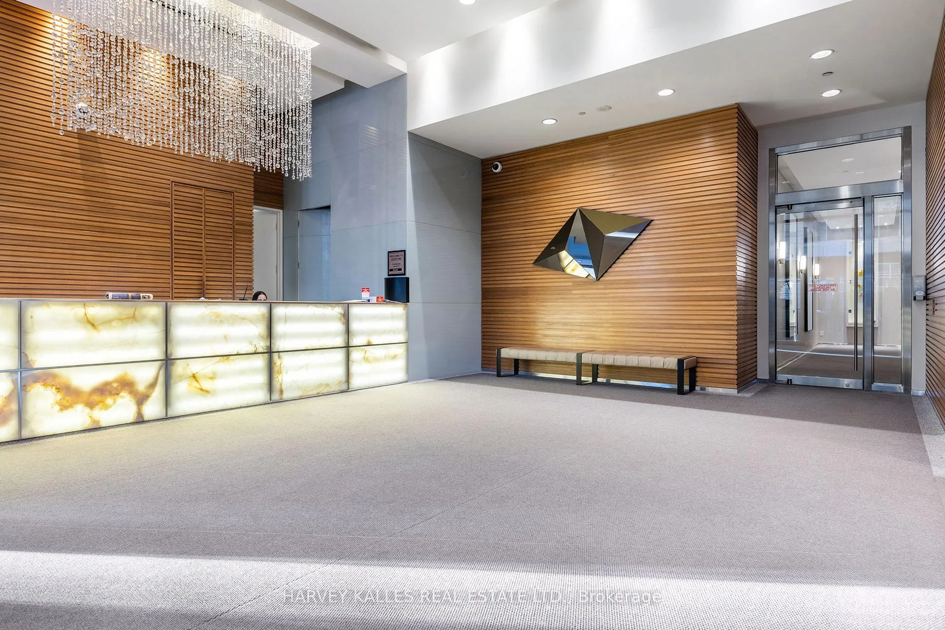 Front of Unit 3111, 2191 Yonge Street