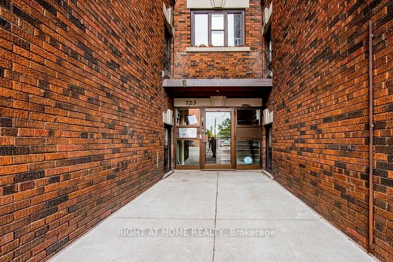 Photo 2 of Unit R, 723 Bloor Street, Toronto, Palmerston-Little Italy — HOMEH