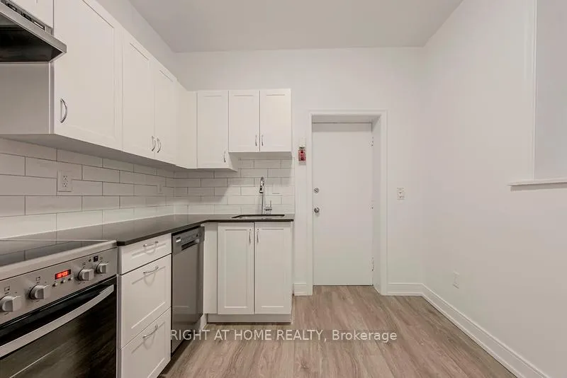 Photo 4 of Unit R, 723 Bloor Street, Toronto, Palmerston-Little Italy — HOMEH