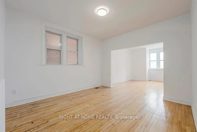 Photo 7 of Unit R, 723 Bloor Street, Toronto, Palmerston-Little Italy — HOMEH