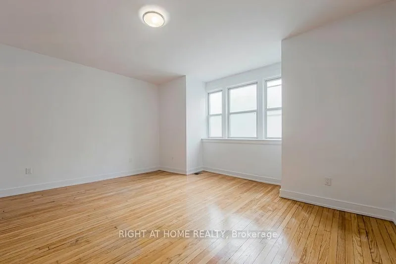 Photo 9 of Unit R, 723 Bloor Street, Toronto, Palmerston-Little Italy — HOMEH