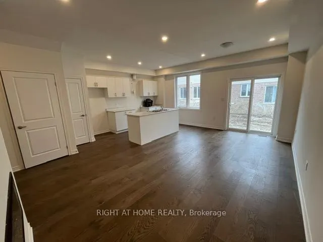 Photo 6 of 17 Linden Park Lane, Hamilton, Hill Park — HOMEH
