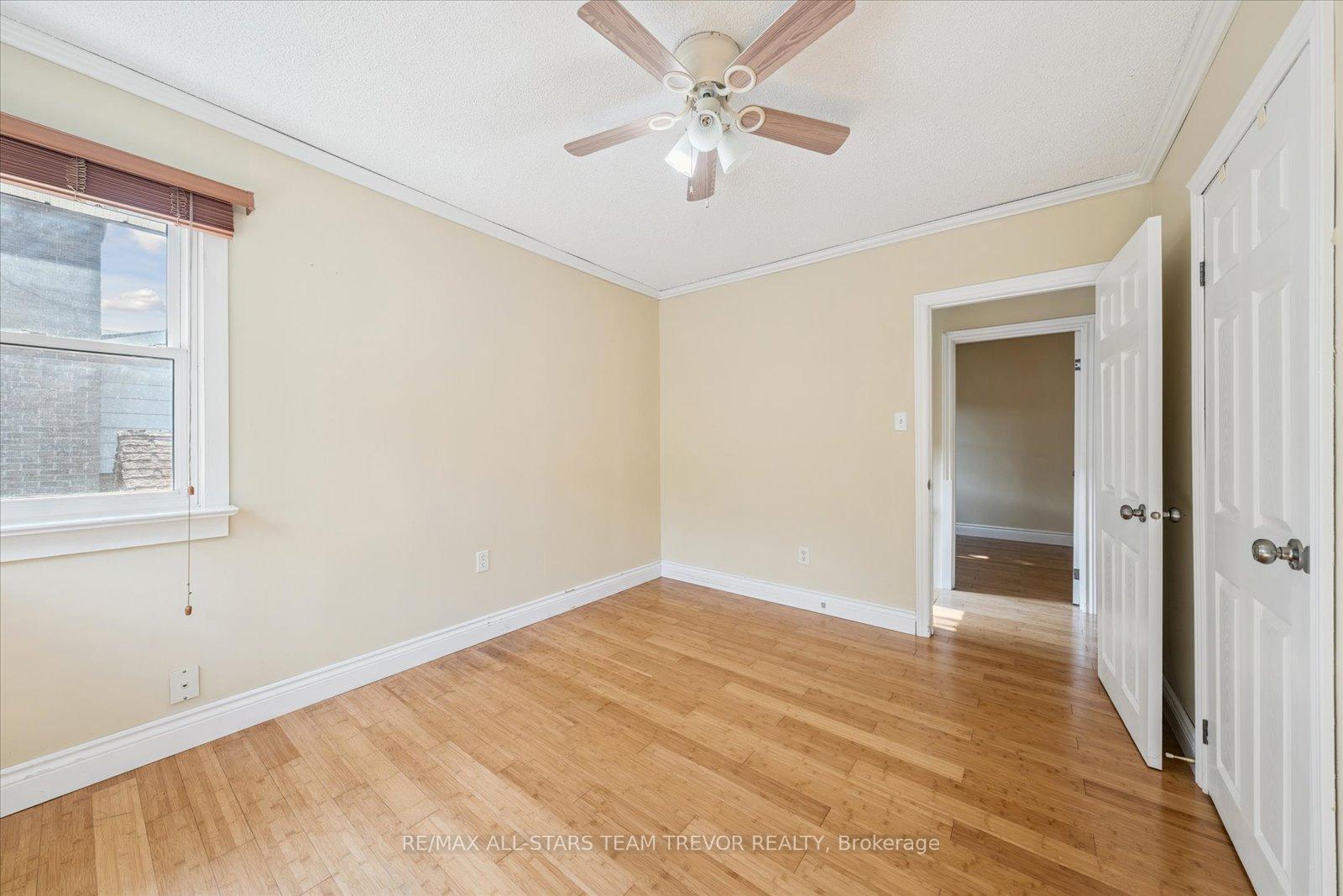 Photo 9 of 246 Glenwoods Avenue, Georgina, Keswick South — HOMEH