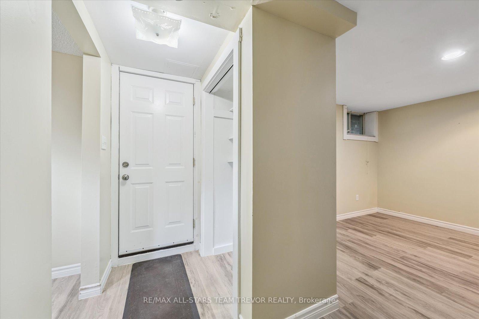 Photo 14 of 246 Glenwoods Avenue, Georgina, Keswick South — HOMEH