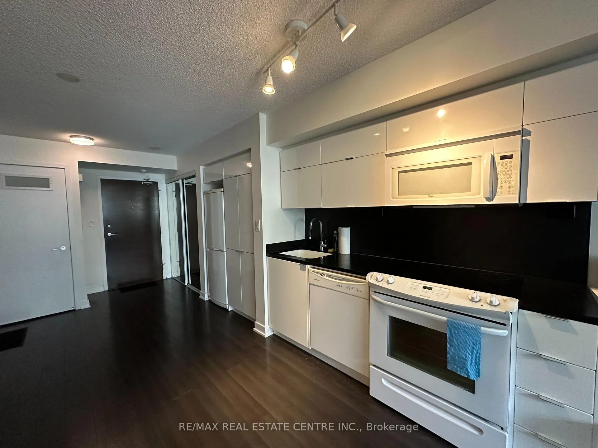 Photo 5 of Unit 541, 151 Dan Leckie Way, Toronto, Waterfront Communities — HOMEH