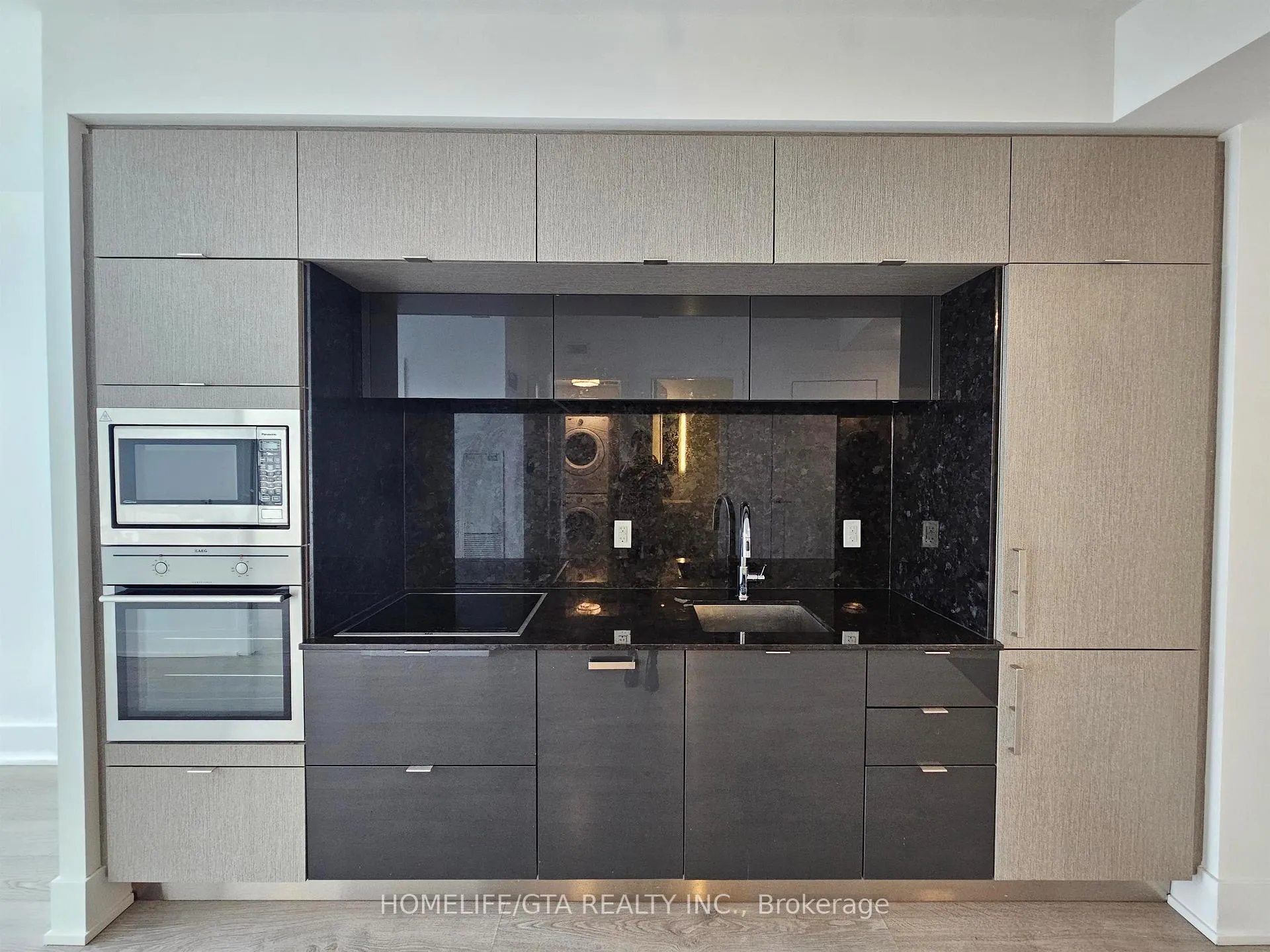 Photo 6 of Unit 4009, 10 York Street, Toronto, Waterfront Communities — HOMEH