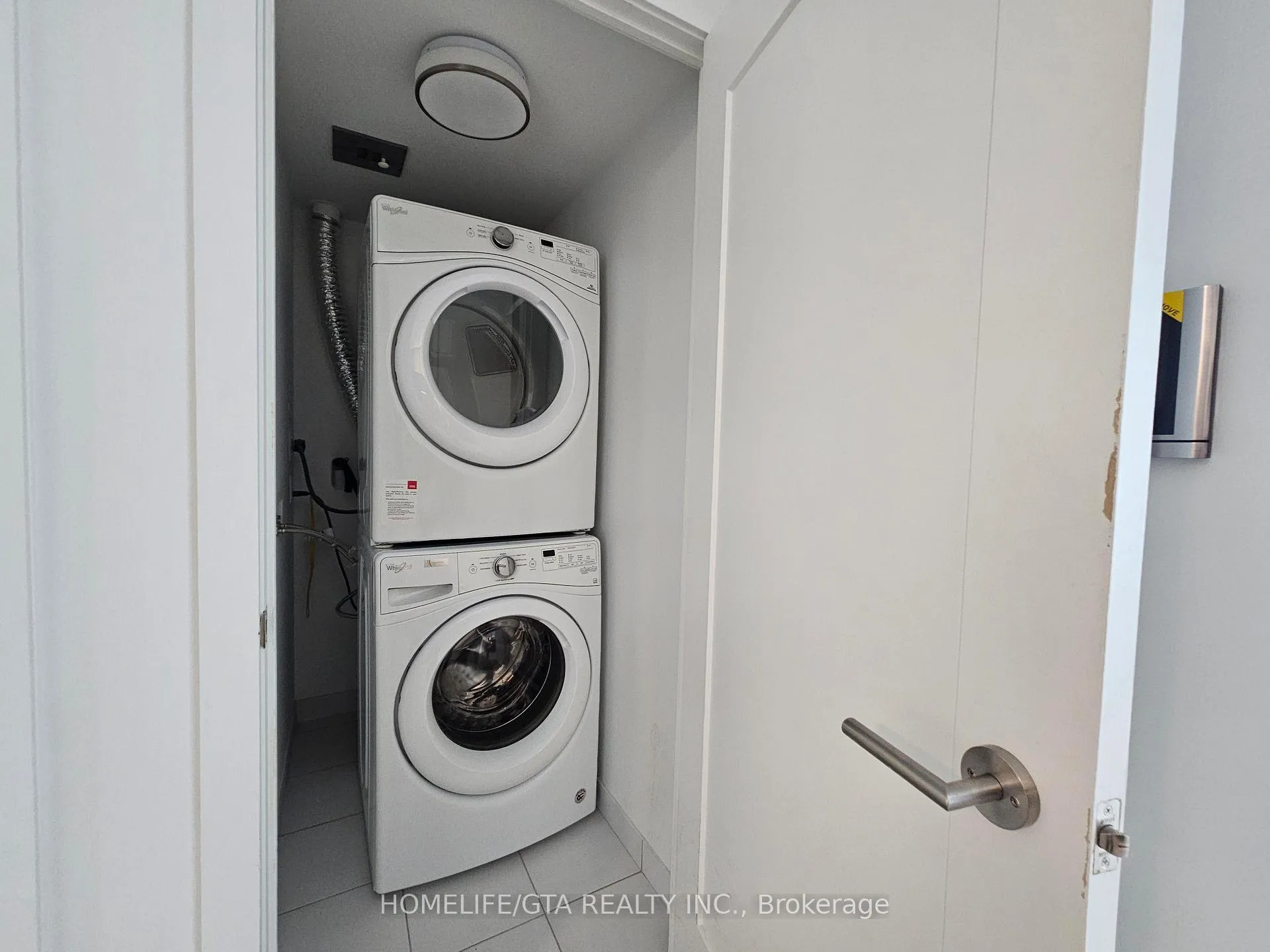 Photo 13 of Unit 4009, 10 York Street, Toronto, Waterfront Communities — HOMEH