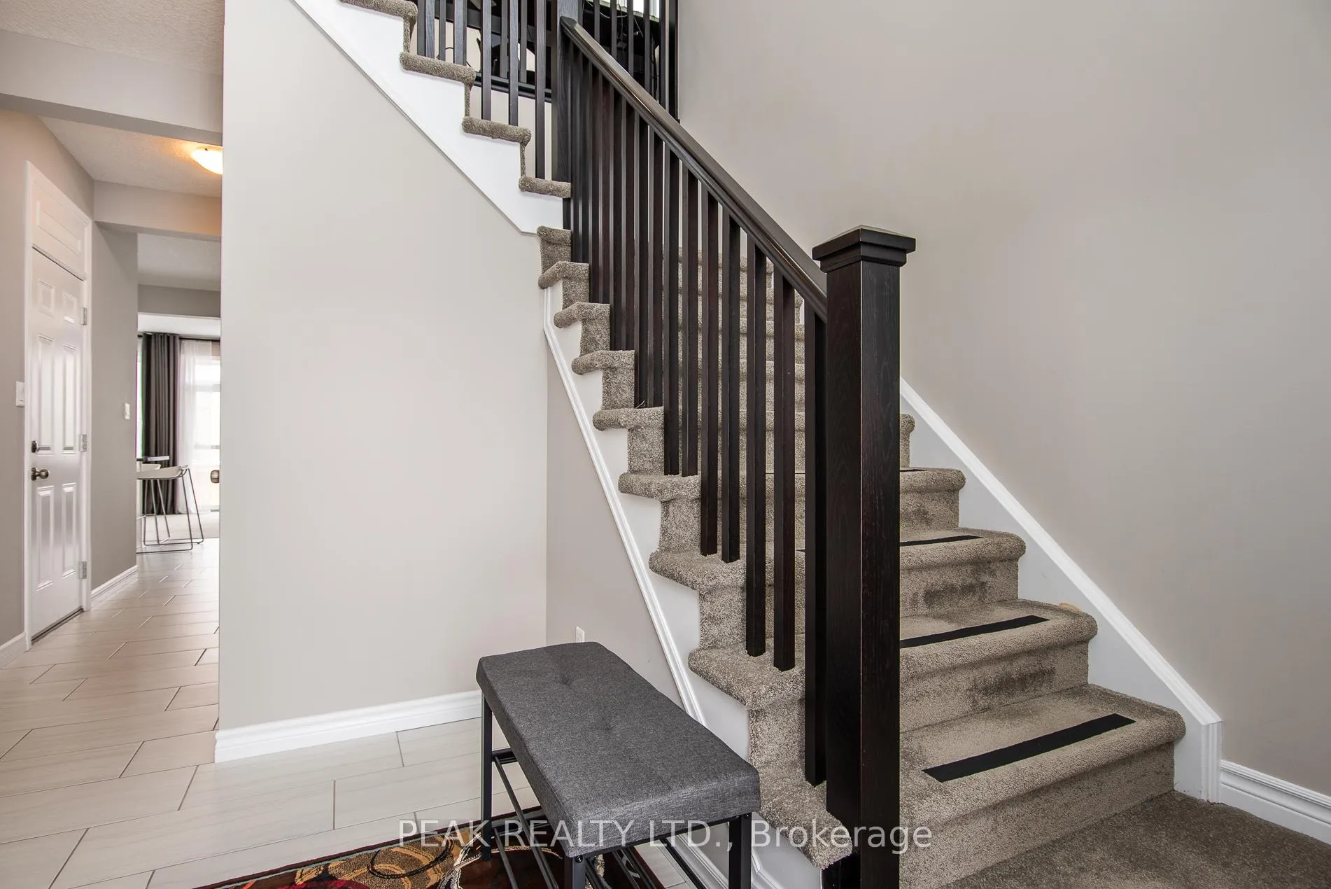 Photo 5 of 49 Gleason Crescent, Kitchener — HOMEH