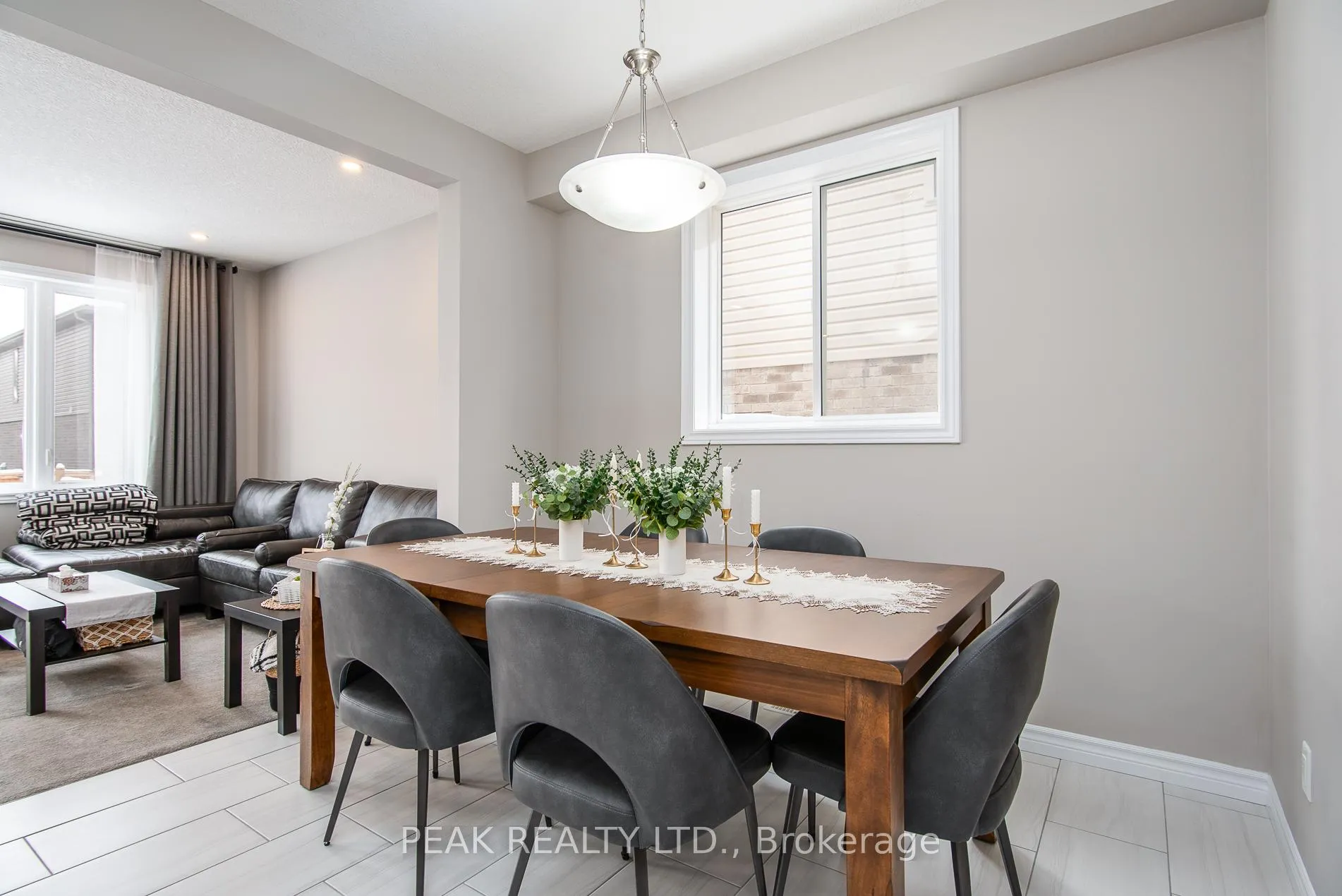 Photo 7 of 49 Gleason Crescent, Kitchener — HOMEH