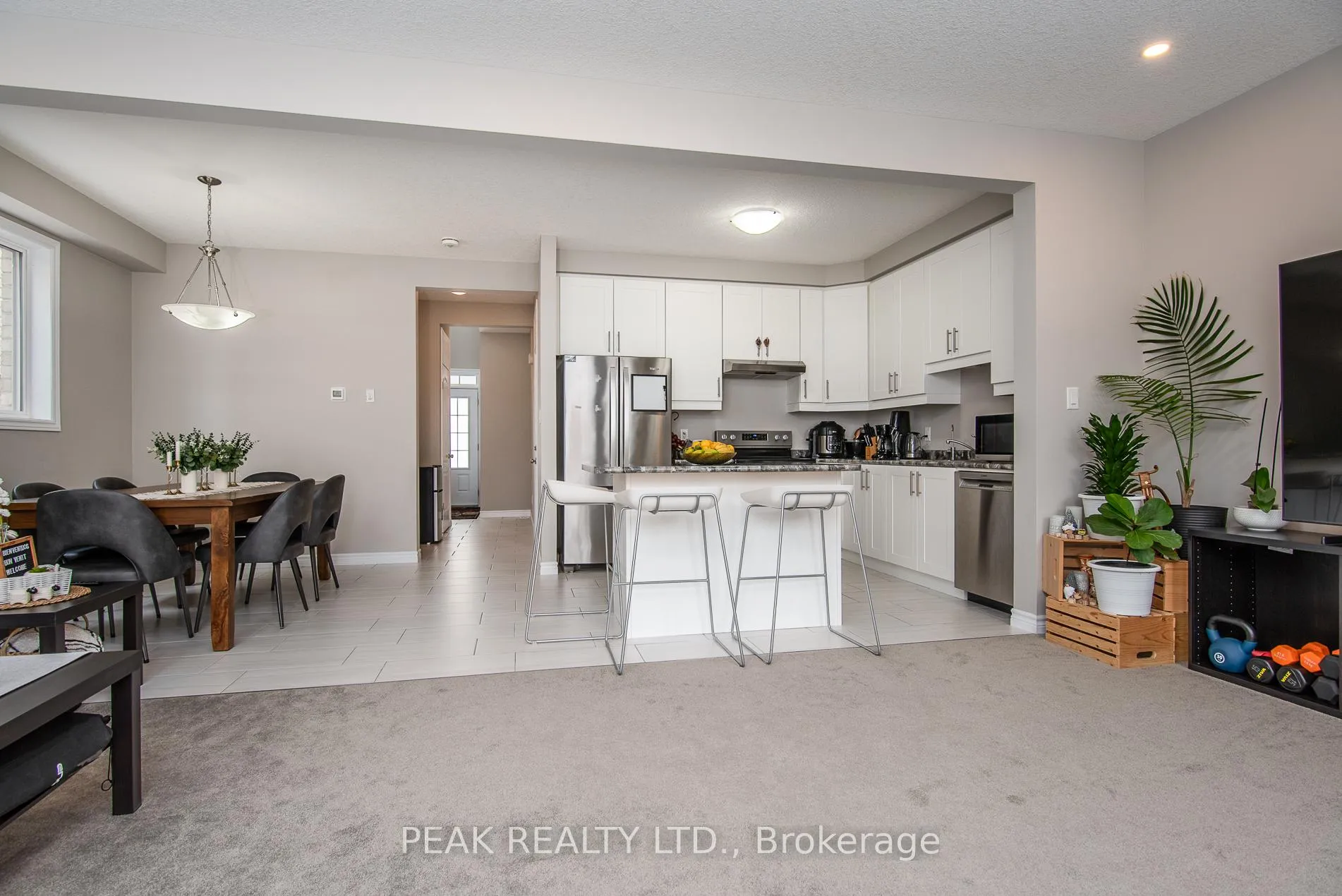 Photo 15 of 49 Gleason Crescent, Kitchener — HOMEH