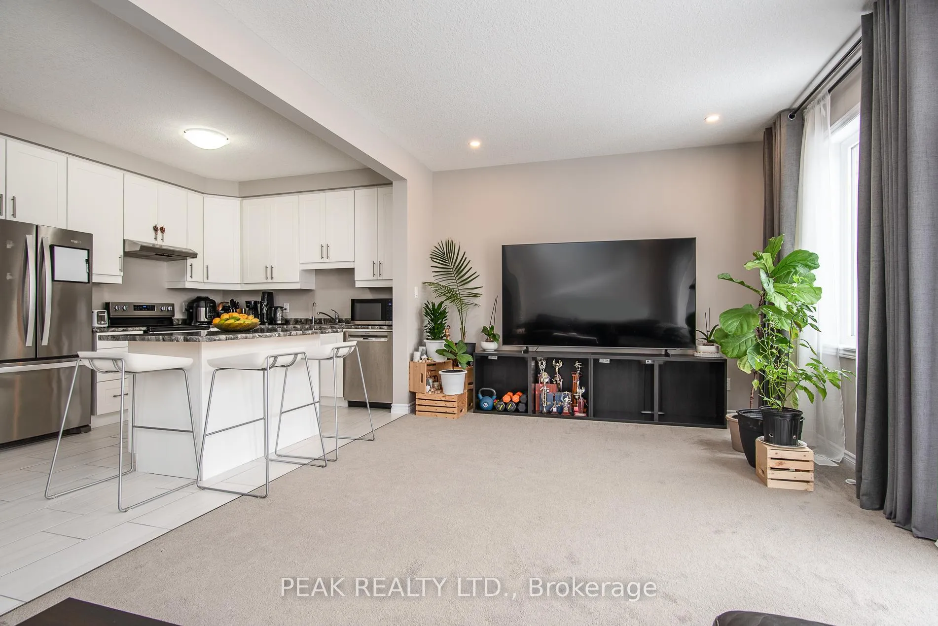 Photo 16 of 49 Gleason Crescent, Kitchener — HOMEH
