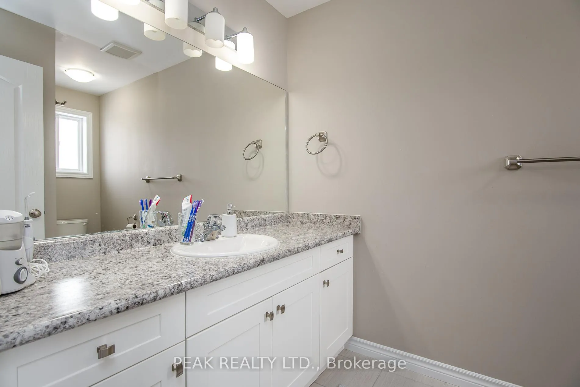 Photo 31 of 49 Gleason Crescent, Kitchener — HOMEH