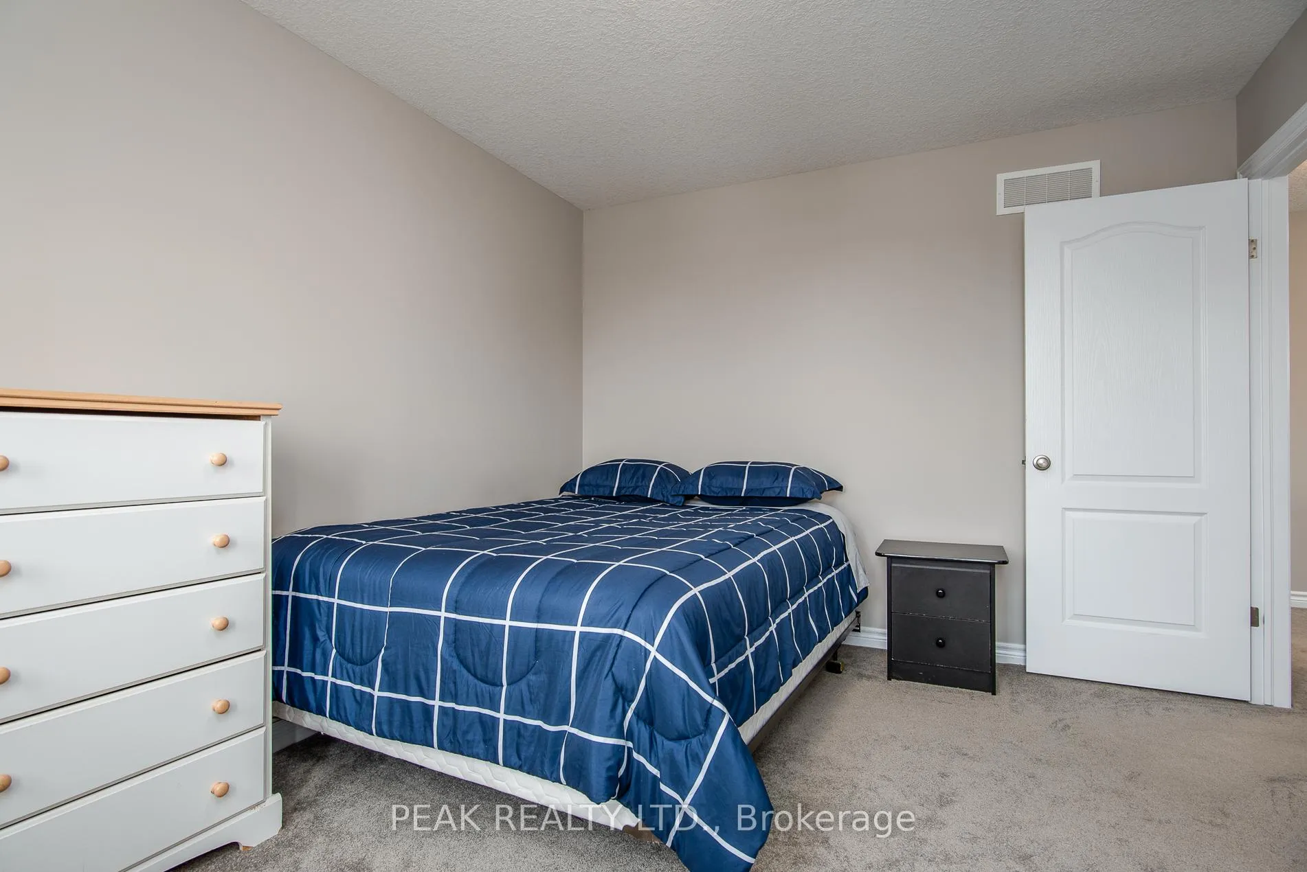 Photo 36 of 49 Gleason Crescent, Kitchener — HOMEH