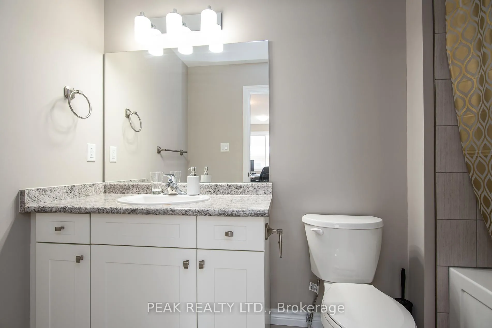 Photo 37 of 49 Gleason Crescent, Kitchener — HOMEH