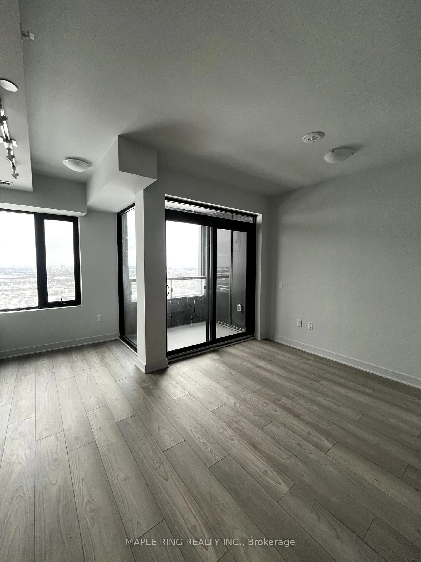 Photo 4 of Unit 3008, 2920 Highway 7, Vaughan, Vaughan Corporate Centre — HOMEH