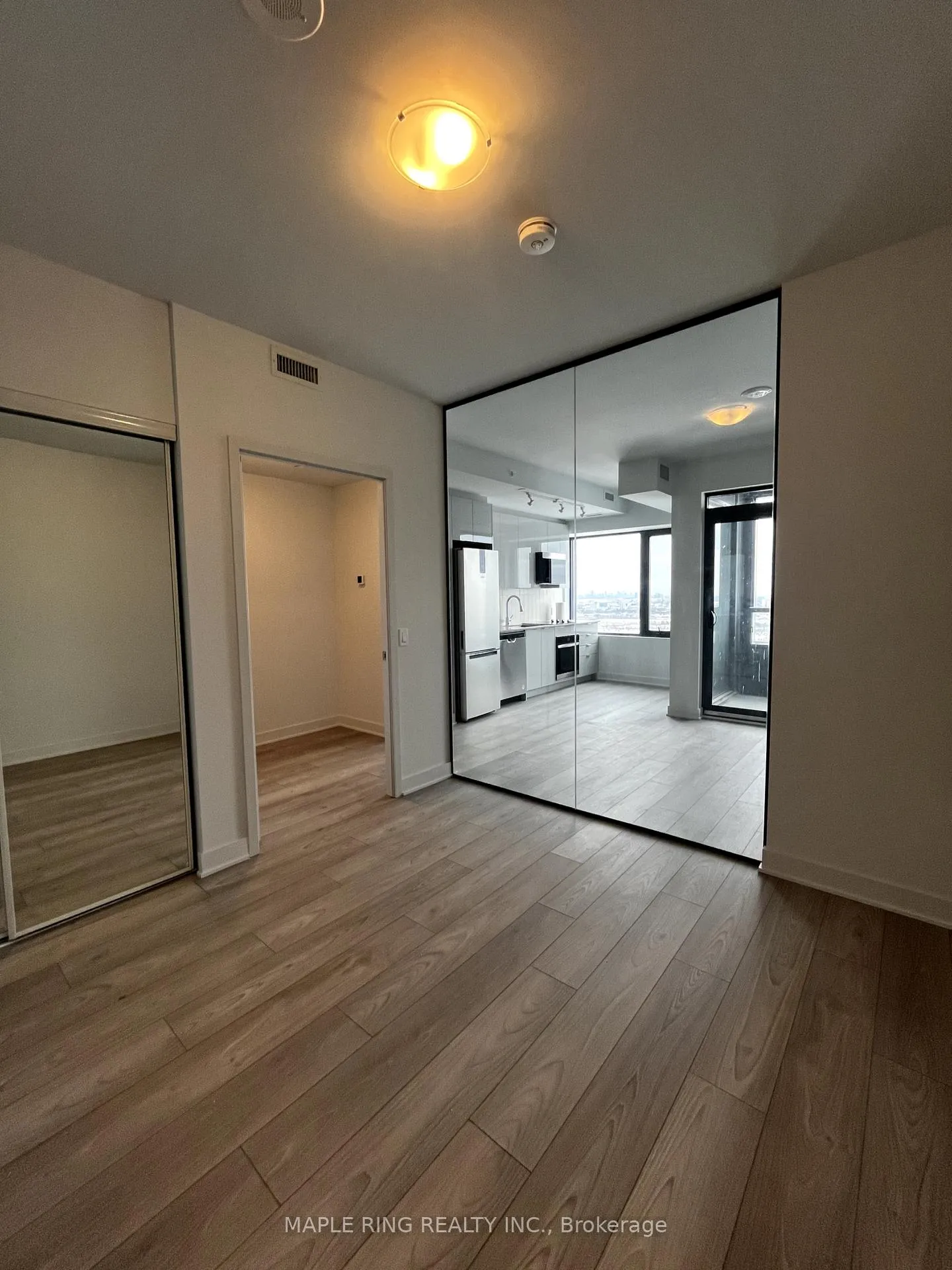 Photo 5 of Unit 3008, 2920 Highway 7, Vaughan, Vaughan Corporate Centre — HOMEH