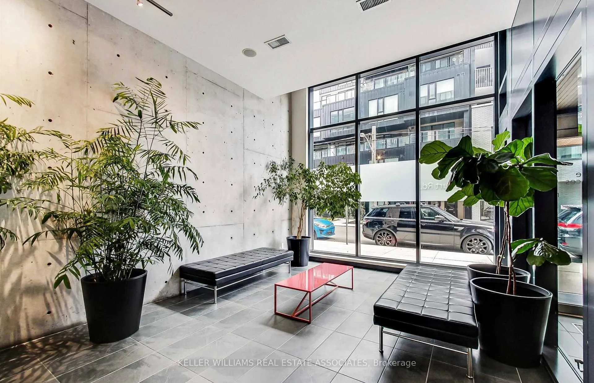 Photo 3 of Unit 1002, 8 Dovercourt Road, Toronto, Little Portugal — HOMEH