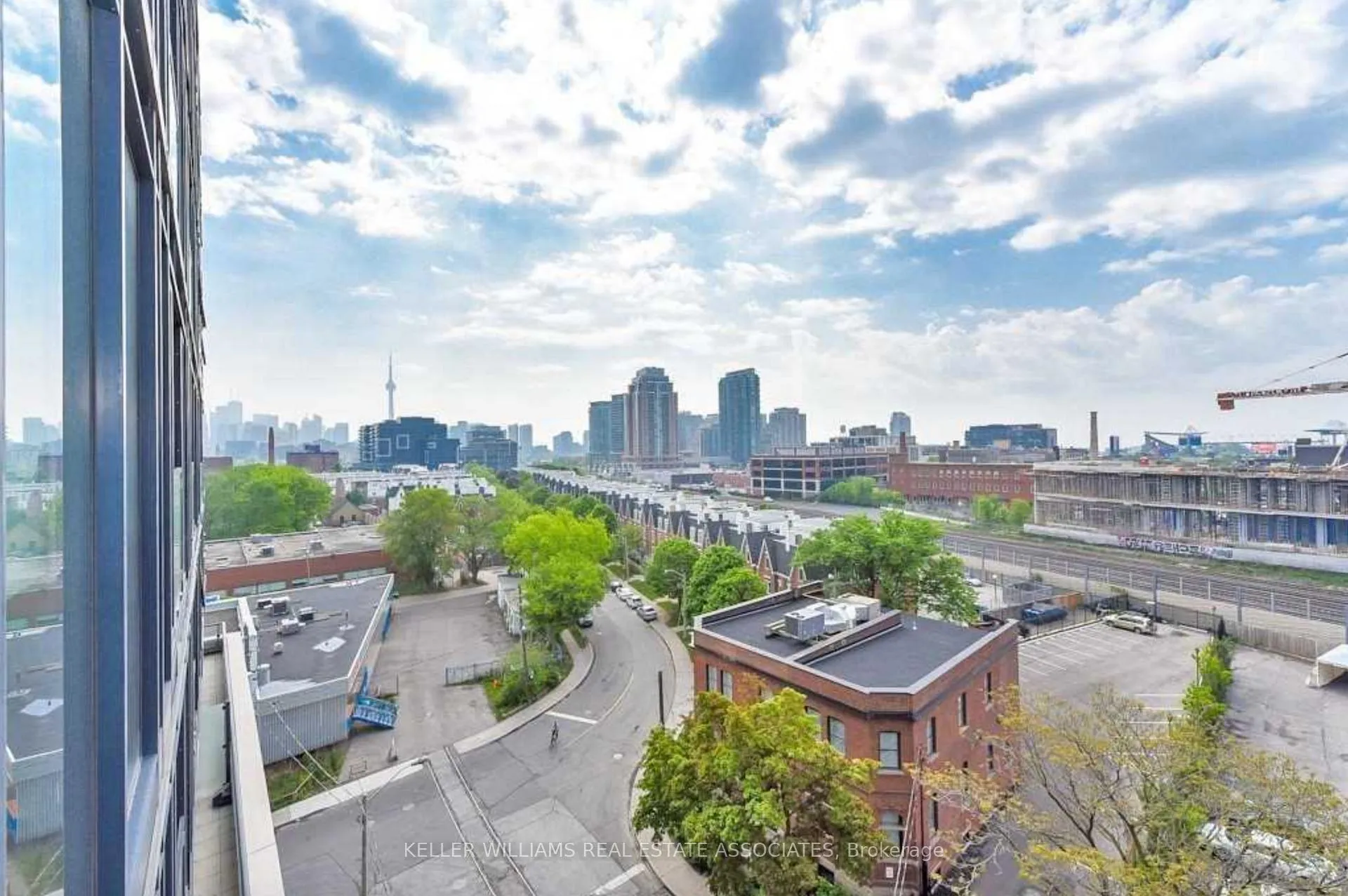 Photo 8 of Unit 1002, 8 Dovercourt Road, Toronto, Little Portugal — HOMEH