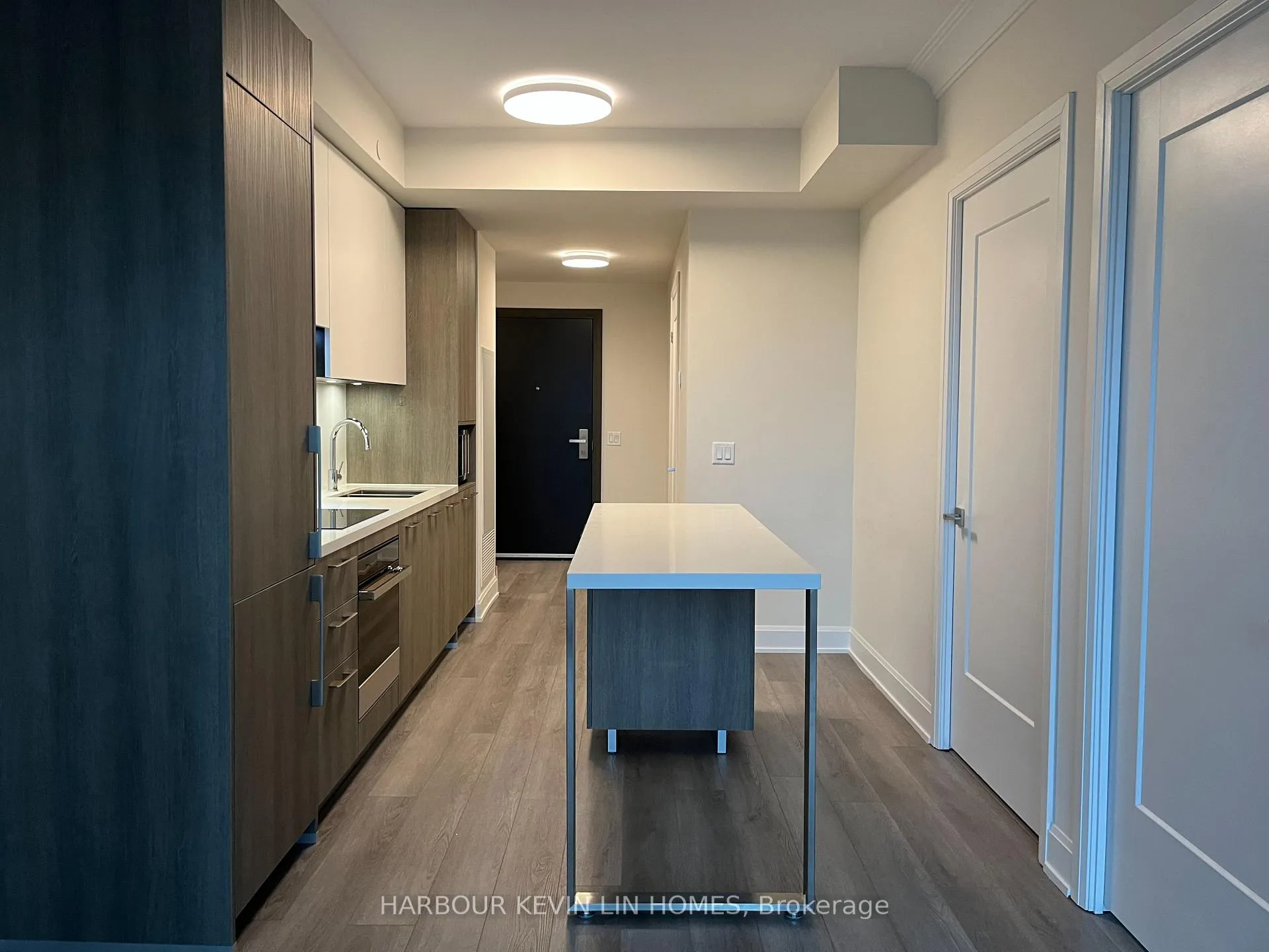 Photo 5 of Unit 1611, 8 Water Walk Drive, Markham, Unionville — HOMEH