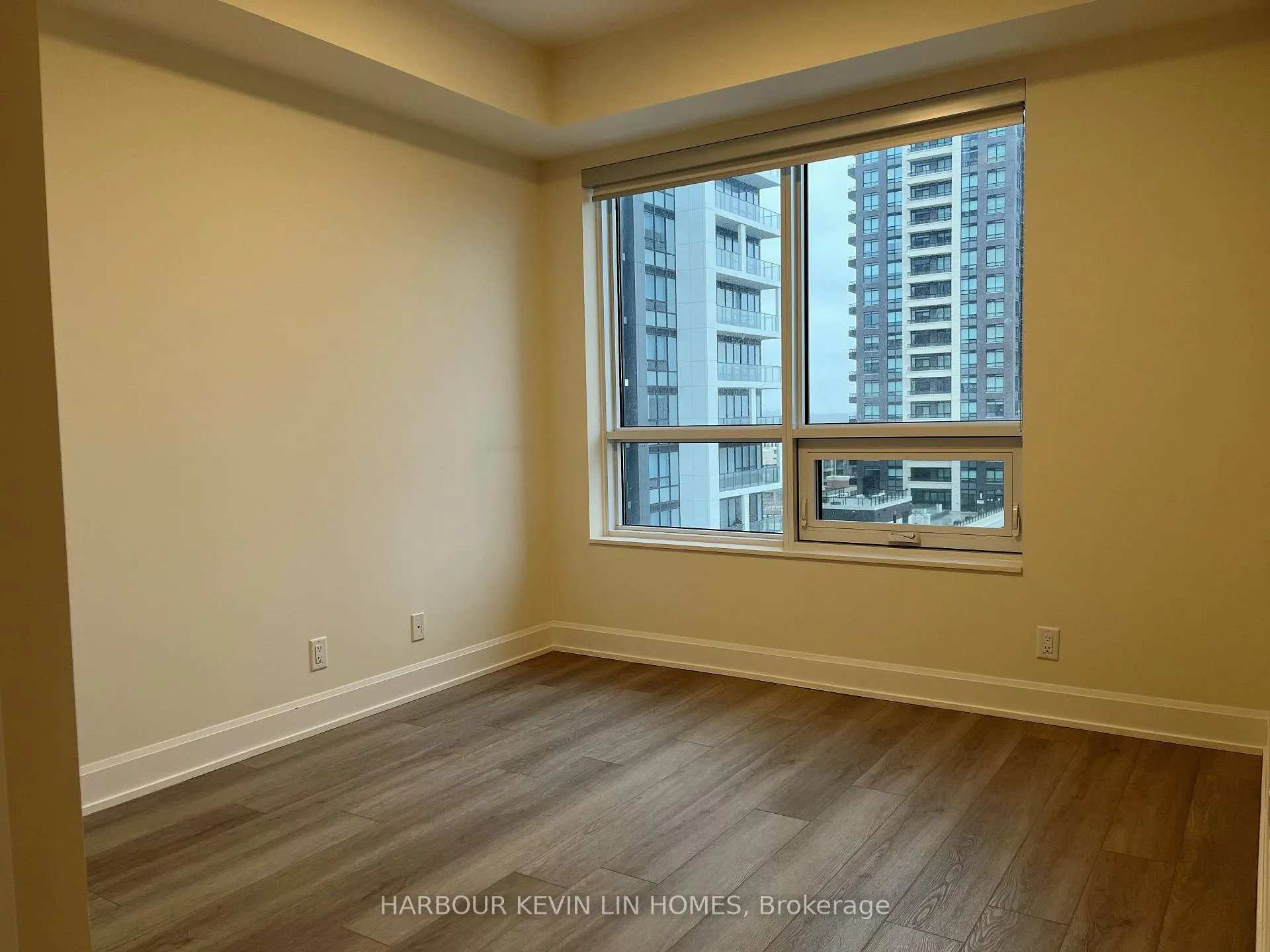 Photo 9 of Unit 1611, 8 Water Walk Drive, Markham, Unionville — HOMEH