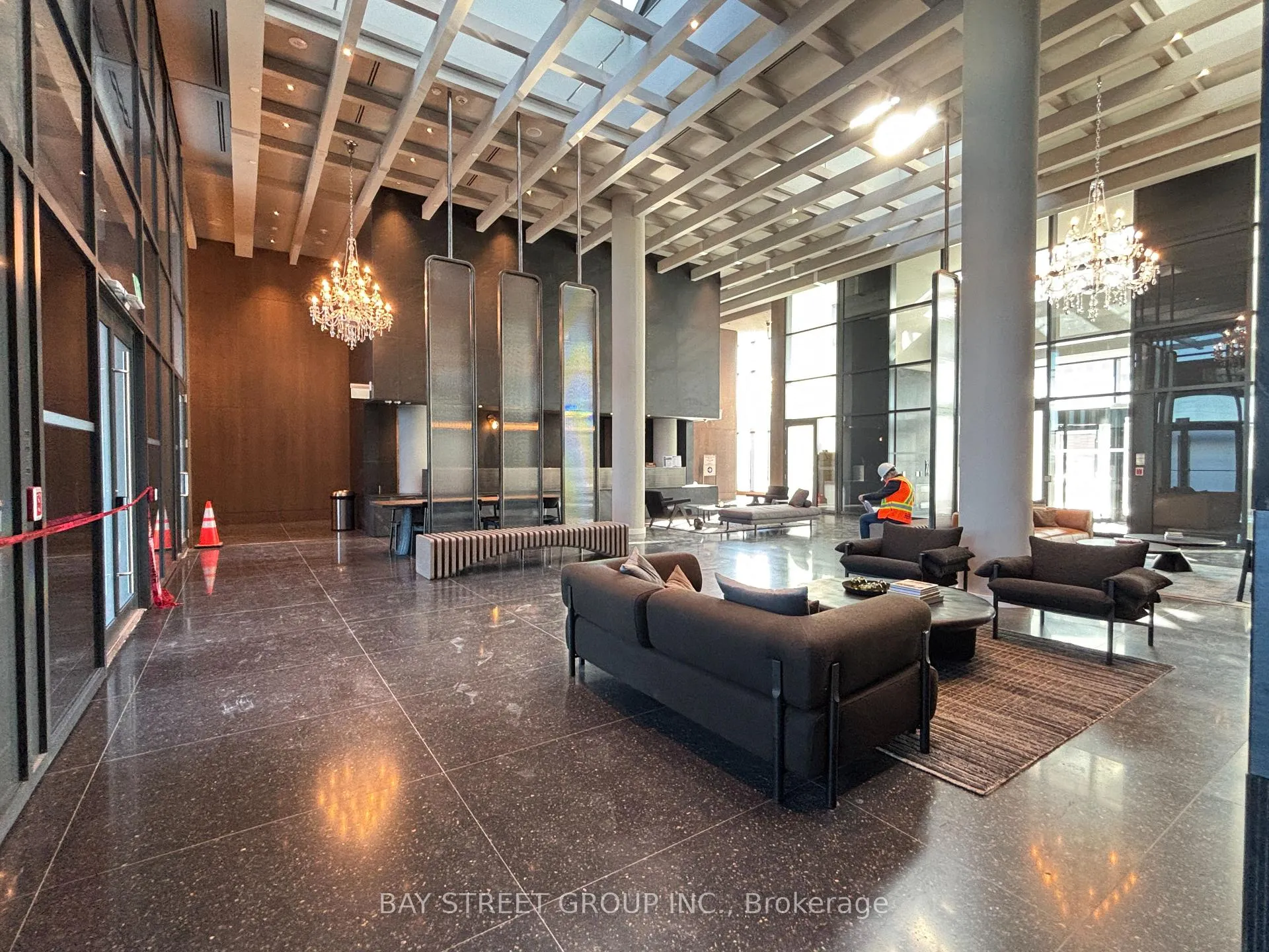 Photo 4 of Unit 4612, 28 Interchange Way, Vaughan, Vaughan Corporate Centre — HOMEH