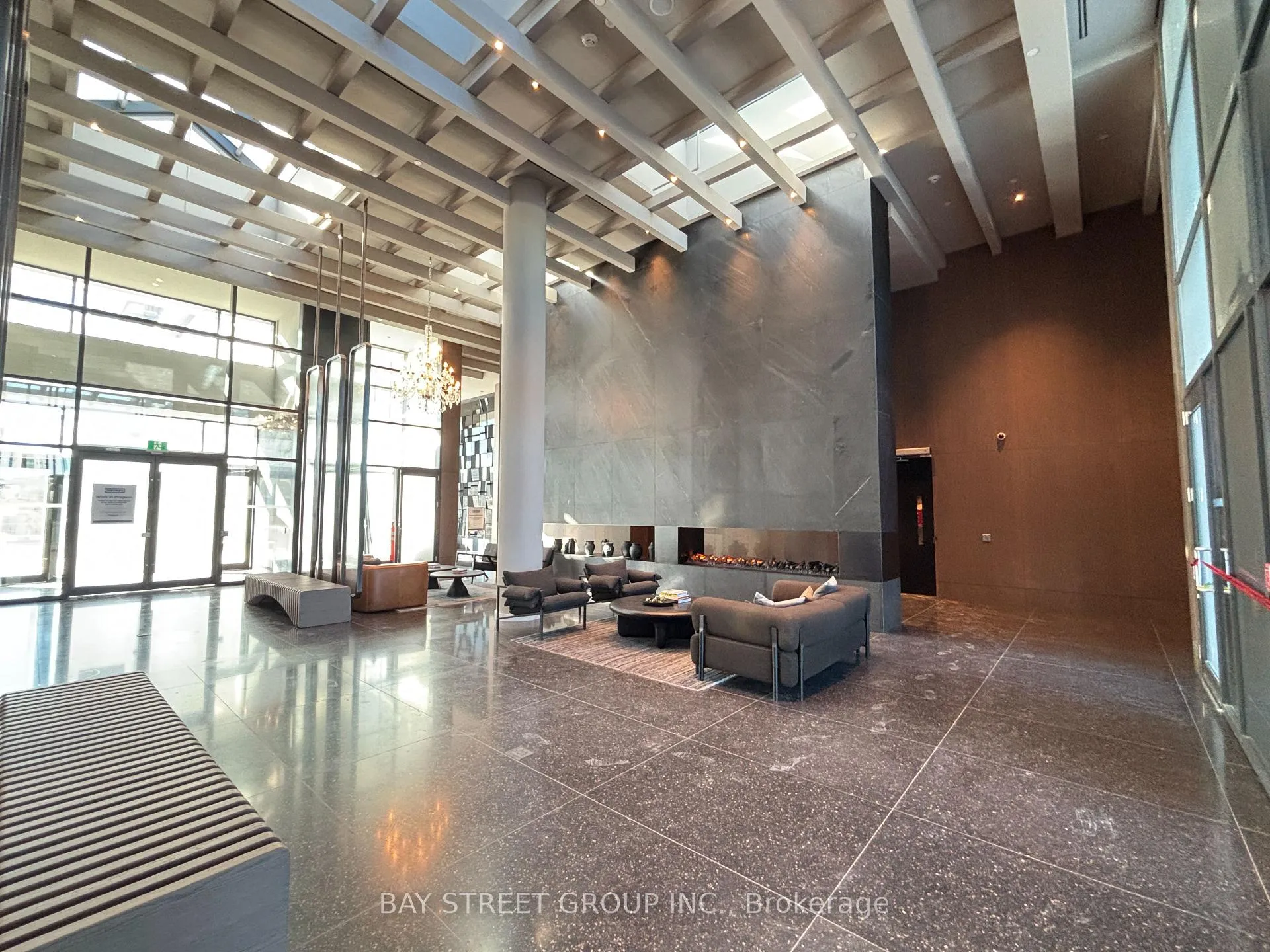 Photo 5 of Unit 4612, 28 Interchange Way, Vaughan, Vaughan Corporate Centre — HOMEH