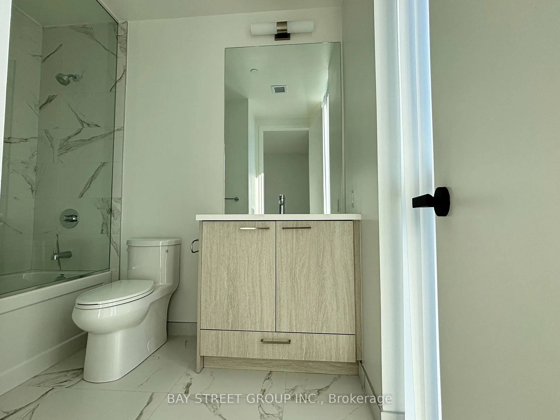 Photo 22 of Unit 4612, 28 Interchange Way, Vaughan, Vaughan Corporate Centre — HOMEH