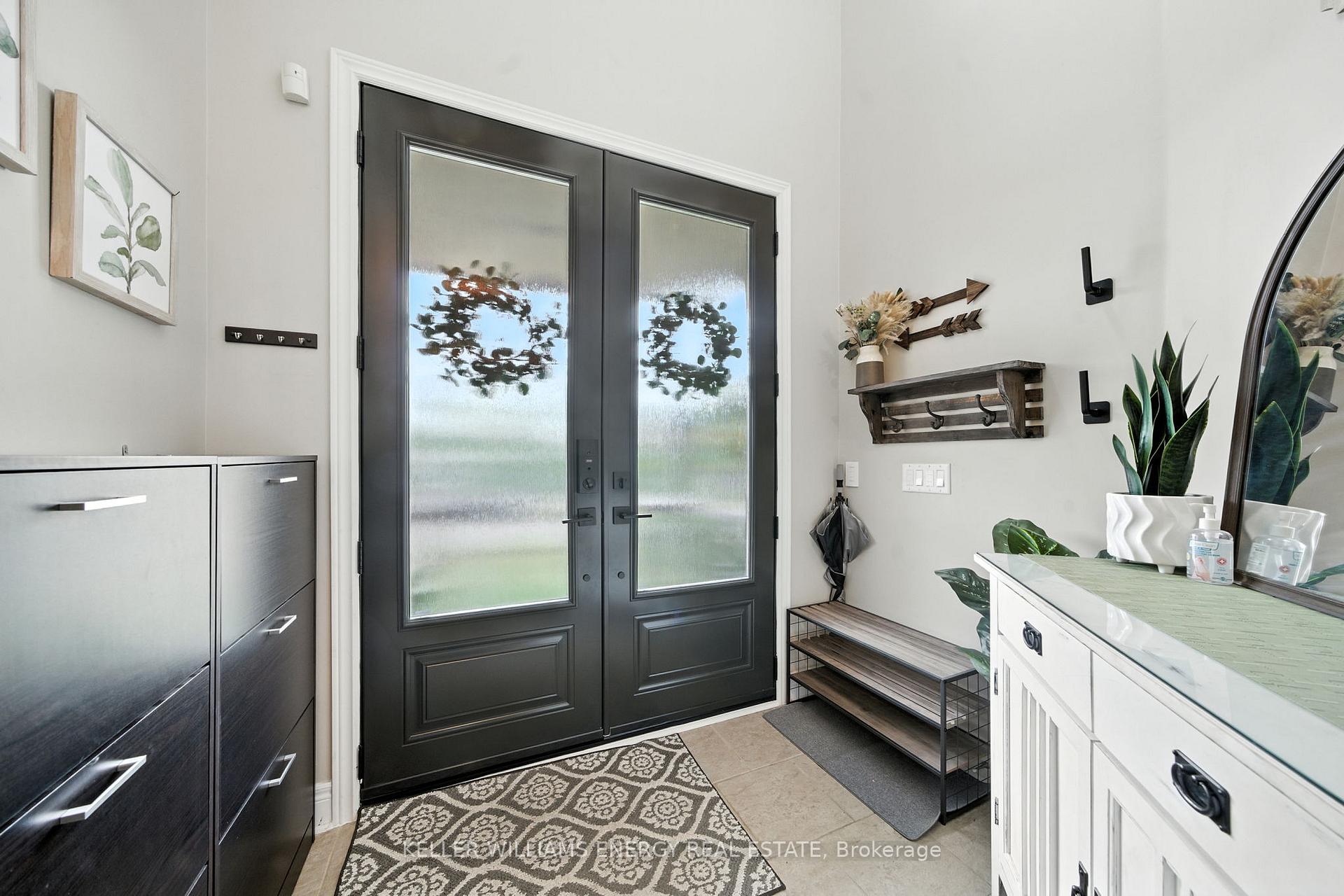 Photo 5 of 26 Kersey Crescent, Clarington, Courtice — HOMEH