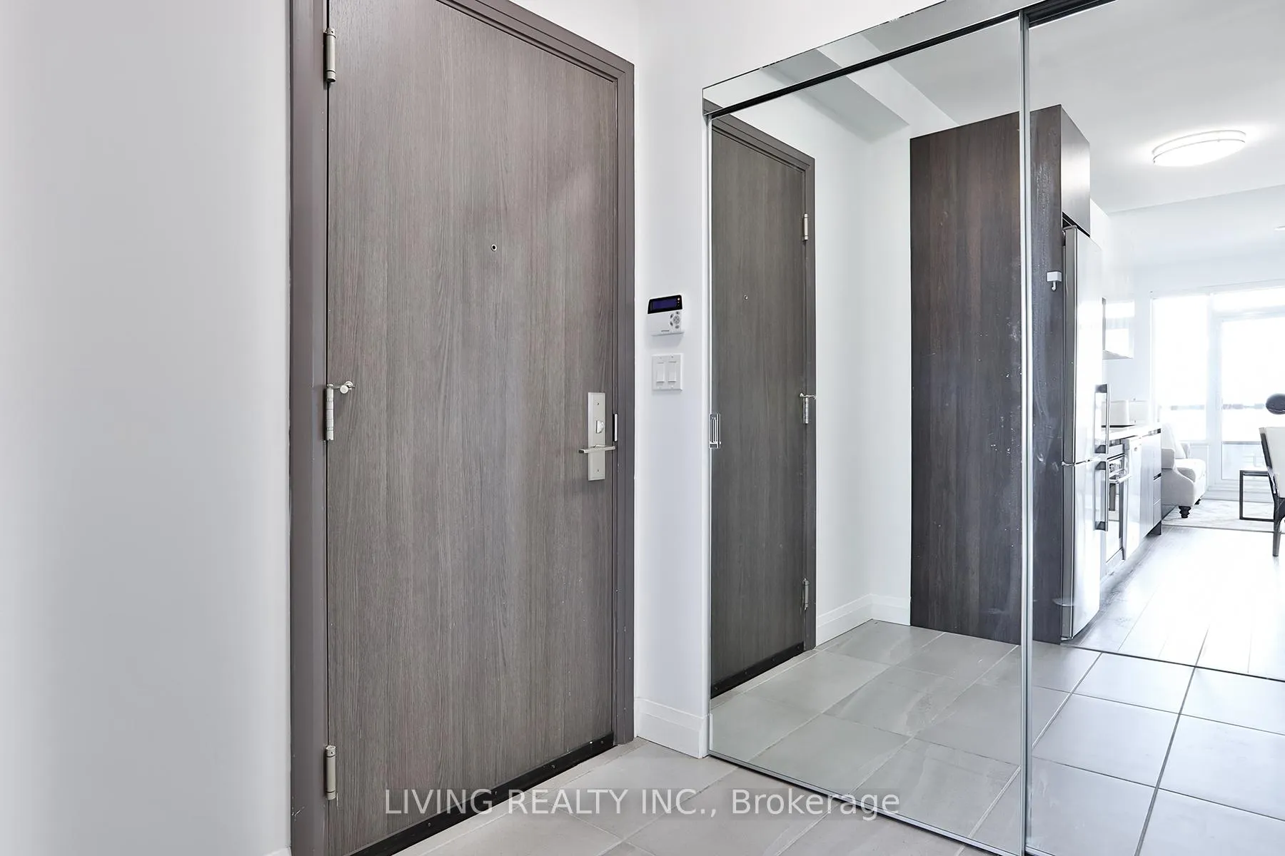 Photo 3 of Unit 2101, 15 Water Walk Drive, Markham, Unionville — HOMEH
