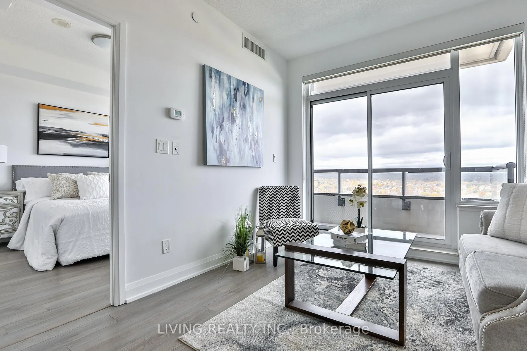 Photo 13 of Unit 2101, 15 Water Walk Drive, Markham, Unionville — HOMEH