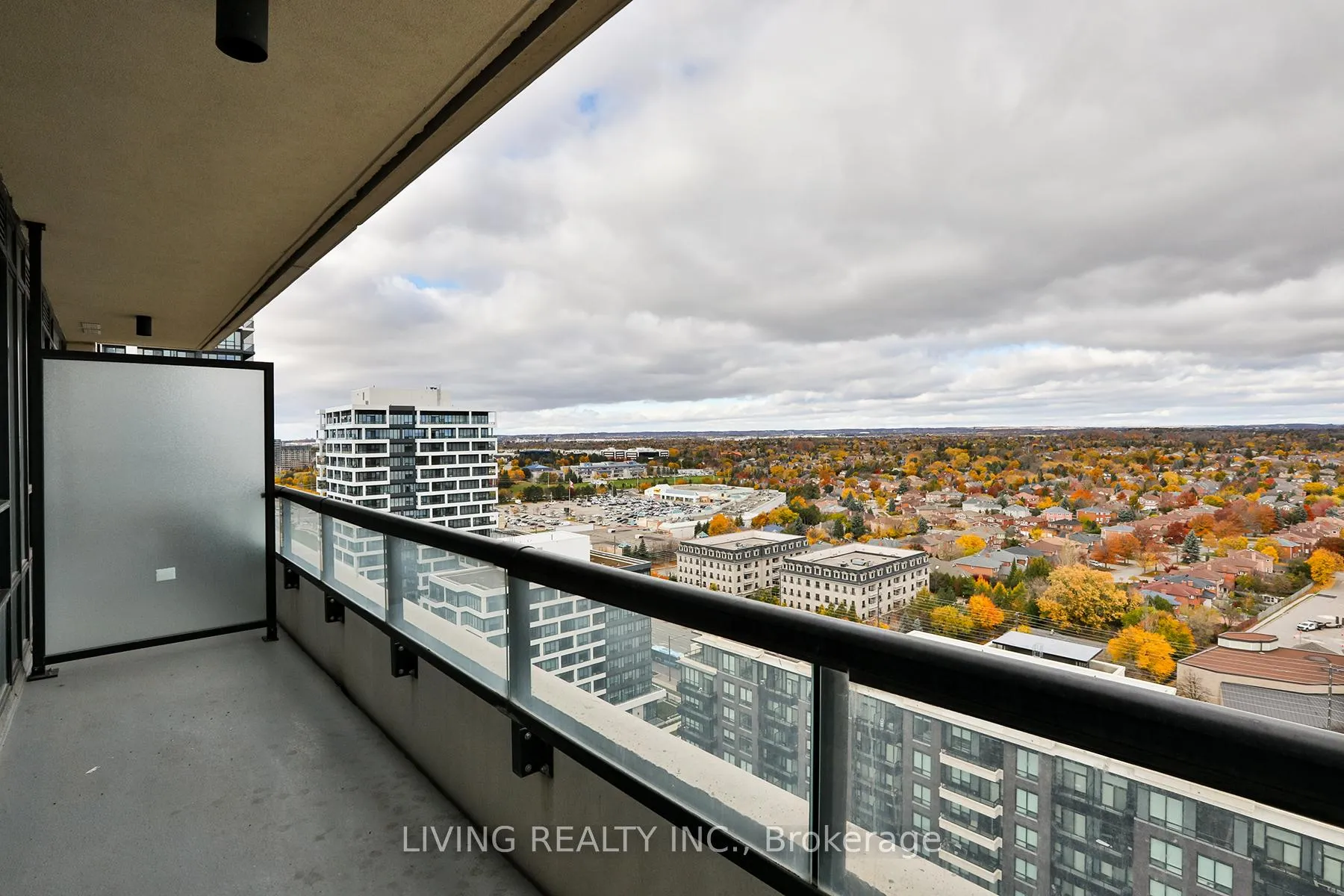 Photo 20 of Unit 2101, 15 Water Walk Drive, Markham, Unionville — HOMEH
