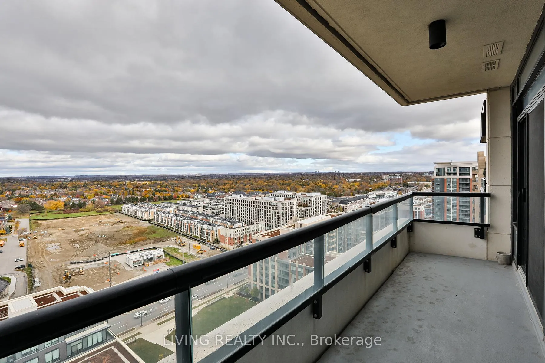 Photo 23 of Unit 2101, 15 Water Walk Drive, Markham, Unionville — HOMEH