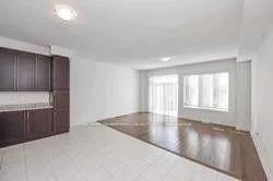 Photo 13 of 33 Adventura Road, Brampton, Northwest Brampton — HOMEH
