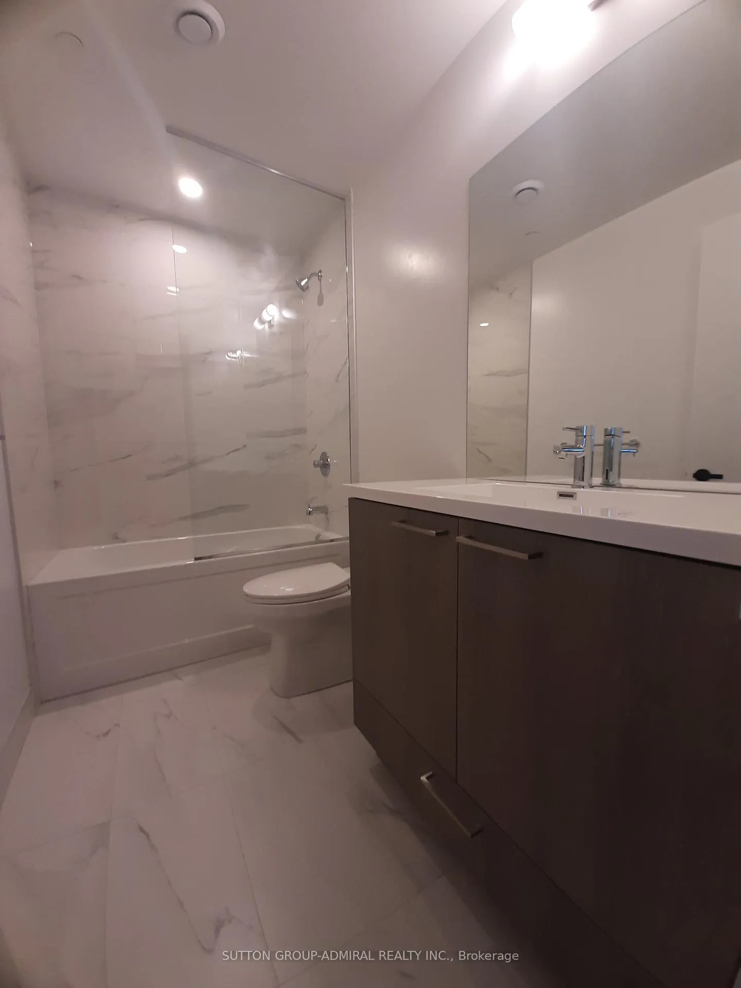 Photo 9 of Unit 2205, 225 Commerce Street, Vaughan, Vaughan Corporate Centre — HOMEH