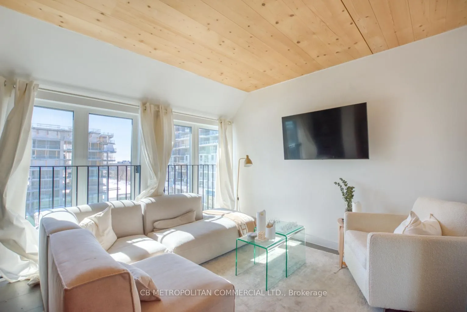 Photo 2 of Unit 601, 1598 Queen Street E, Toronto, Greenwood-Coxwell — HOMEH