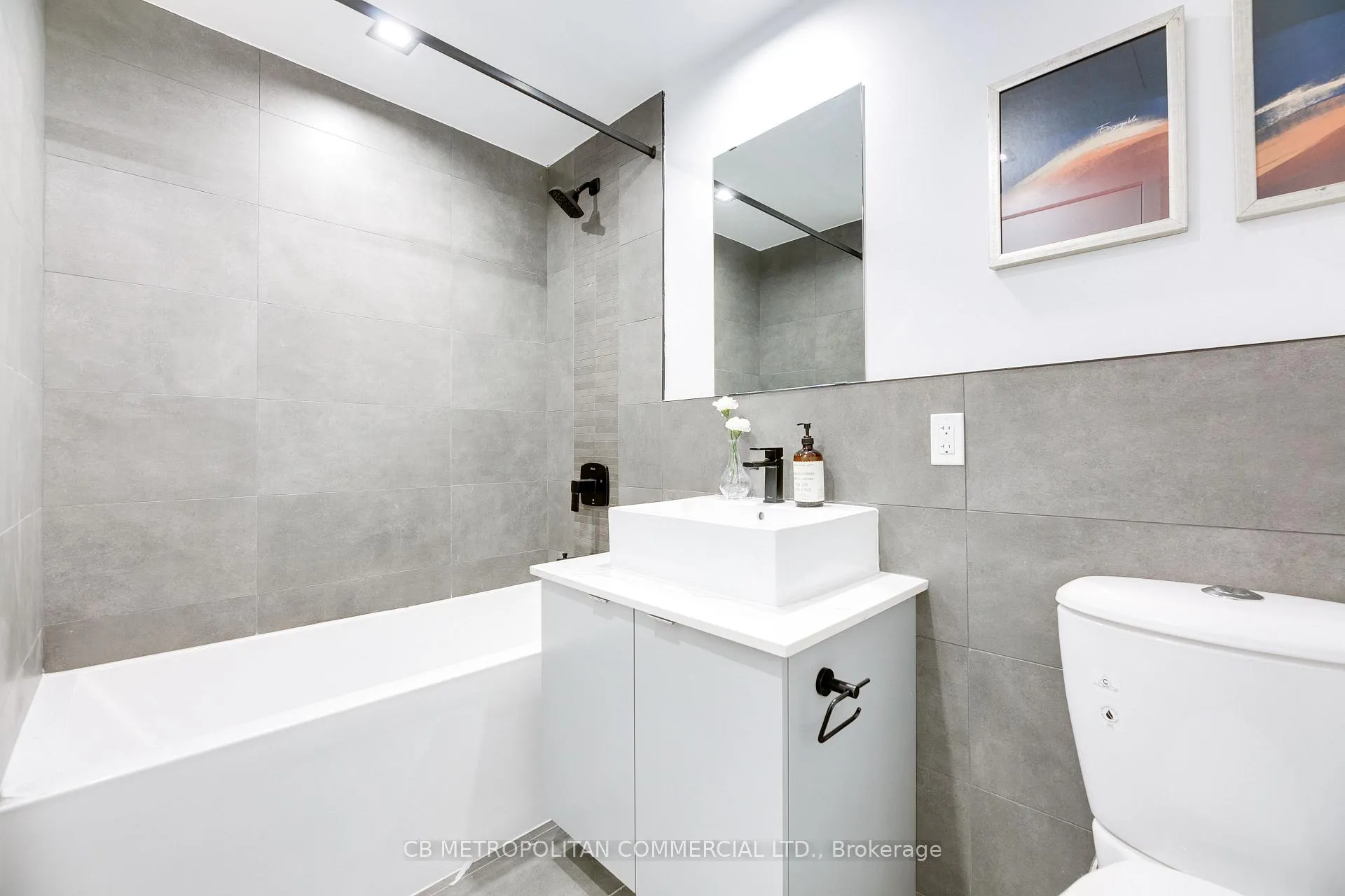 Photo 12 of Unit 601, 1598 Queen Street E, Toronto, Greenwood-Coxwell — HOMEH