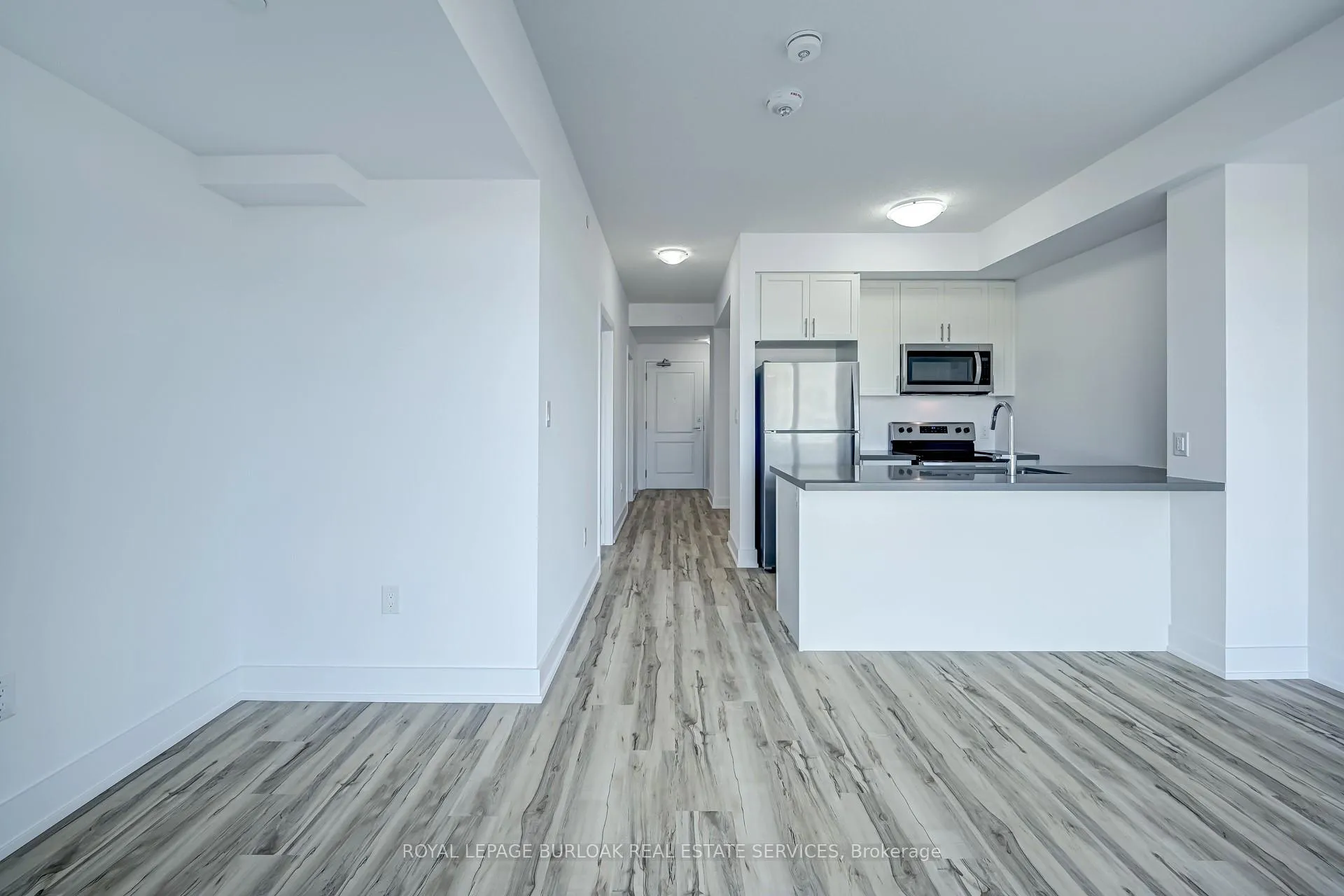 Photo 4 of Unit 204, 450 Dundas Street E, Hamilton, Waterdown — HOMEH