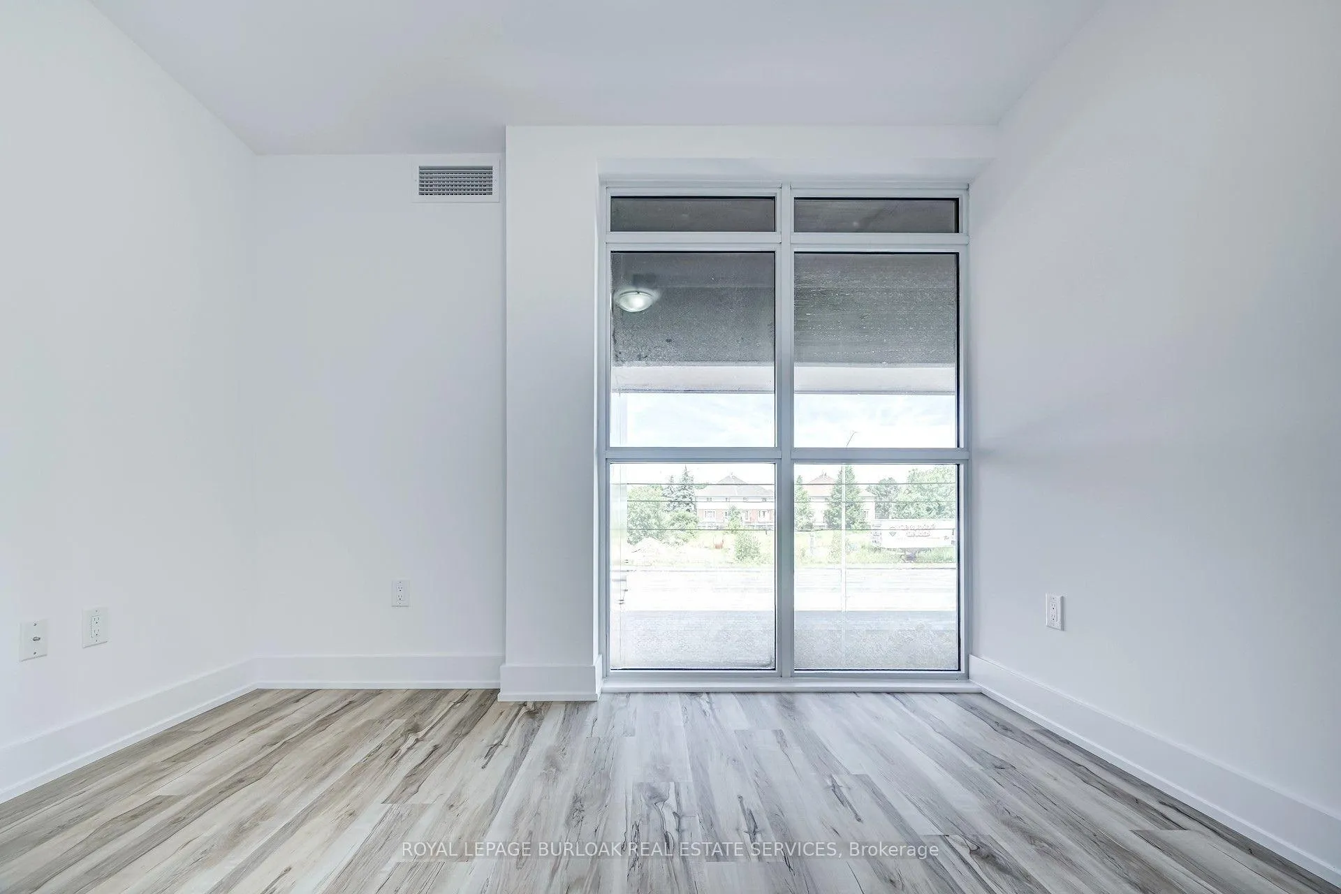 Photo 11 of Unit 204, 450 Dundas Street E, Hamilton, Waterdown — HOMEH