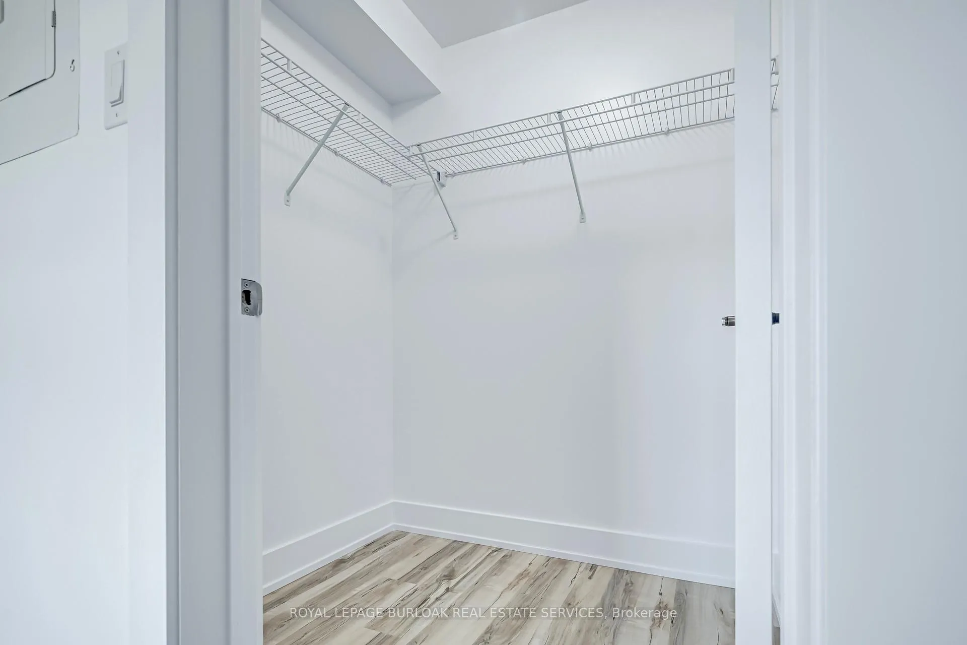 Photo 13 of Unit 204, 450 Dundas Street E, Hamilton, Waterdown — HOMEH