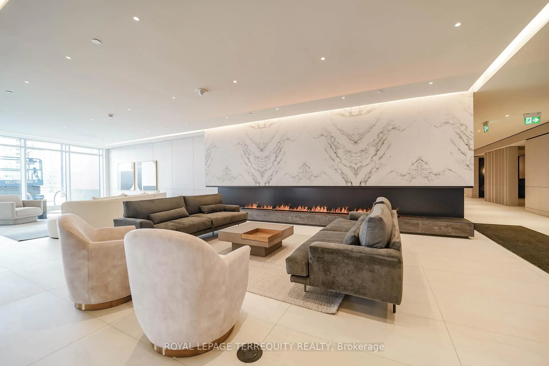Photo 9 of Unit 2612, 50 Upper Mall Way, Vaughan, Brownridge — HOMEH