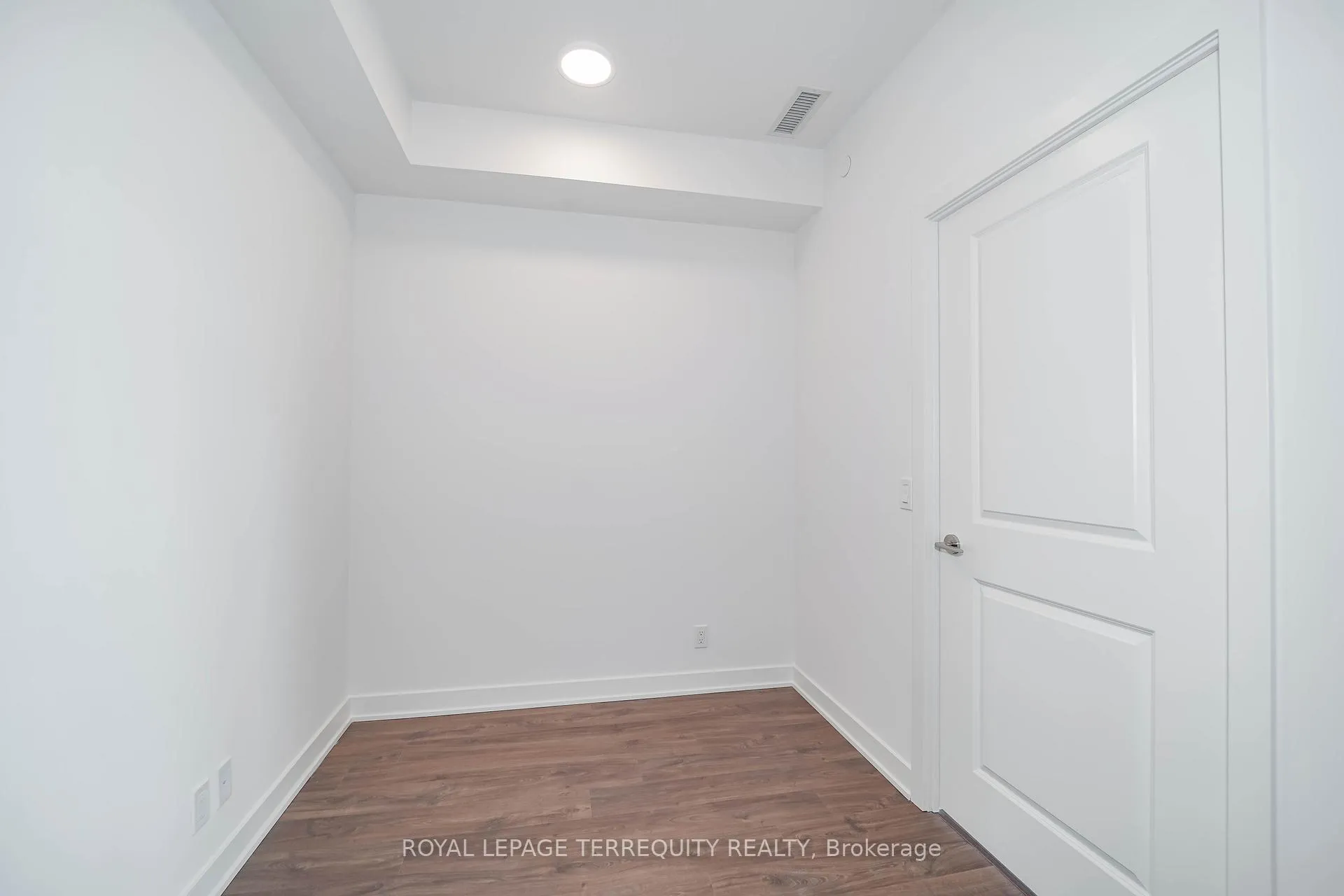 Photo 21 of Unit 2612, 50 Upper Mall Way, Vaughan, Brownridge — HOMEH
